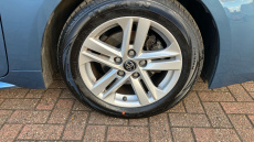 Toyota Corolla 1.8 VVT-i Hybrid Icon 5dr CVT Hybrid Estate